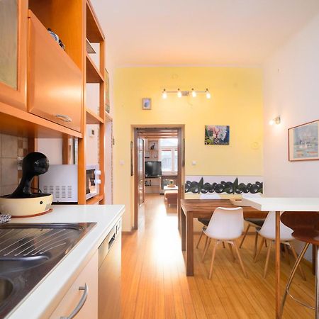 Urban View Apartment With Free Parking Lubiana Esterno foto