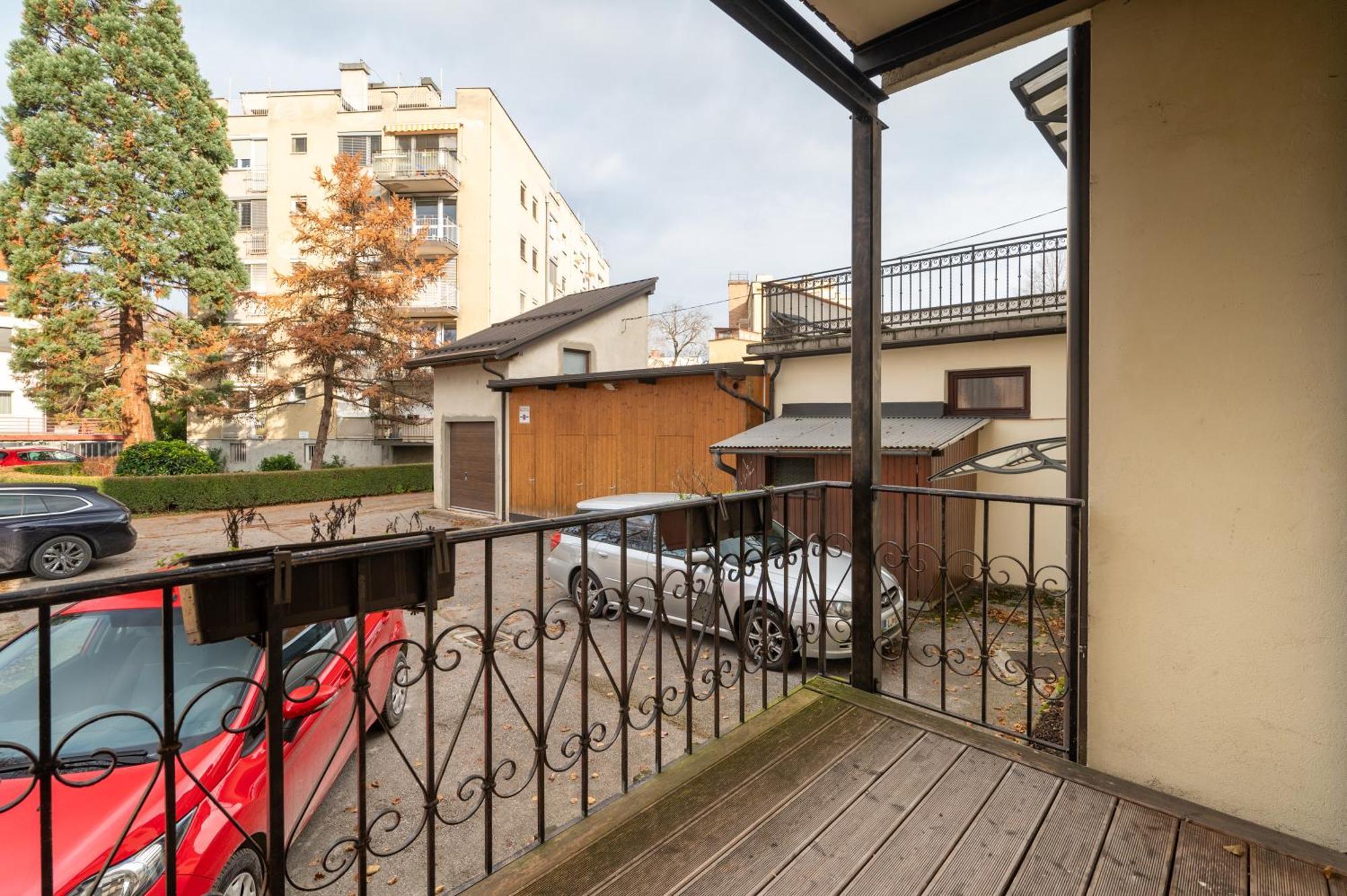 Urban View Apartment With Free Parking Lubiana Esterno foto